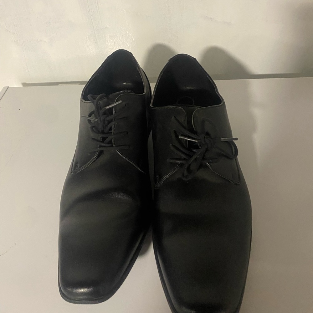 Addison Ross Black Oxfords with Polished Leather and Lace-Up Design